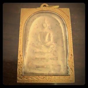 Pendant- containing the ashes of a Buddha’s monk